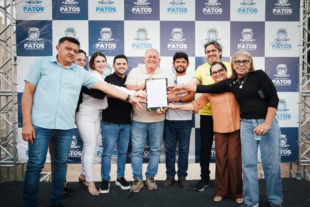 Prefeitura de Patos inicia programa para complementar pavimentação de trechos ruas