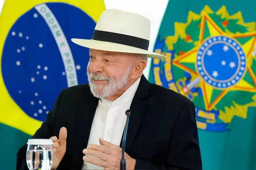 Modelos da Quaest indicam aumento nas chances de reeleição do presidente Luiz Inácio Lula da Silva, impulsionado pela recuperação da aprovação do governo. - Foto: Ricardo Stuckert/PR