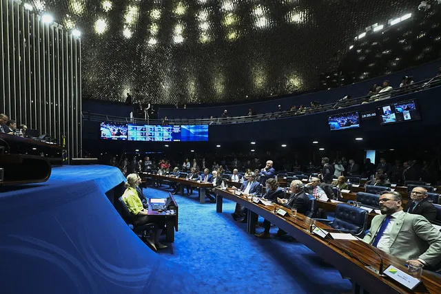 Senado aprova MP que liberou empréstimo para compra de carro por motoristas de aplicativo e taxistas - Foto: Carlos Moura/Agência Senado
