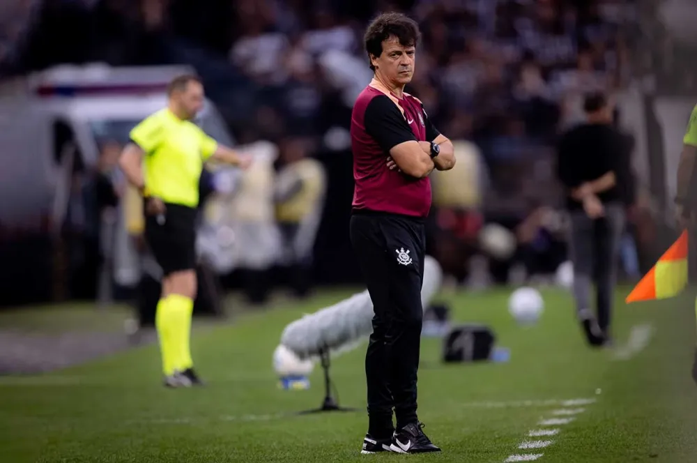 Fernando Diniz segue como técnico do Corinthians - Foto: Rodrigo Coca/Corinthians
