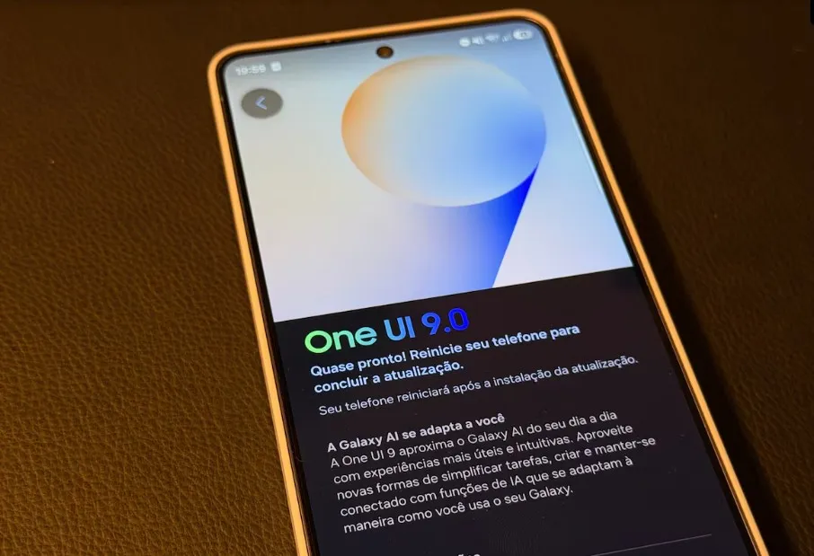 One UI 9 já pode ser baixada em celulares da linha Galaxy S26. Foto: Wellington Arruda/Estadão/TecMundo