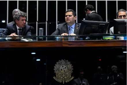 A proposta do fim da escala 6x1 entra no terceiro dia de discussão nesta quinta-feira (8) Carlos Moura/Agência Senado - 07.10.2026