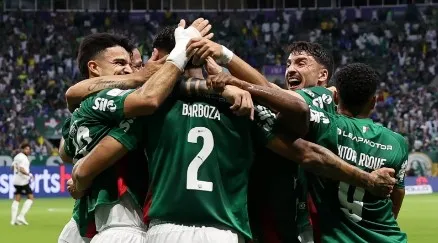 Jogadores comemoram gol do Palmeiras Cesar Greco/Palmeiras/by Canon)