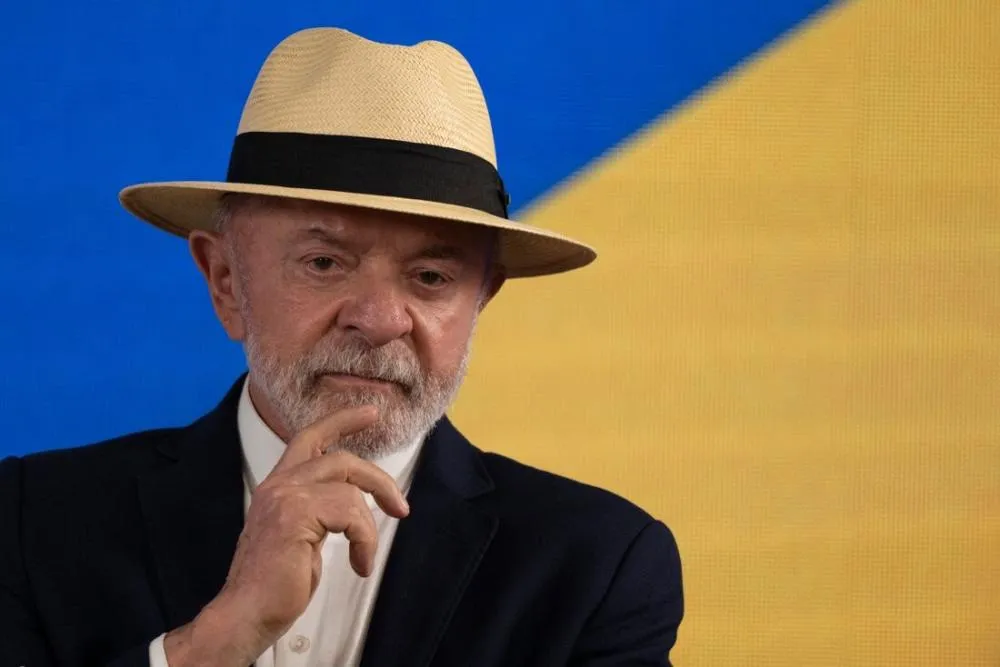 Em uma das conversas foi enviada uma pergunta, à inteligência artificial, do que aconteceria com o usuário caso ele atentasse contra Lula - Foto: Pablo Porciúncula/AFP