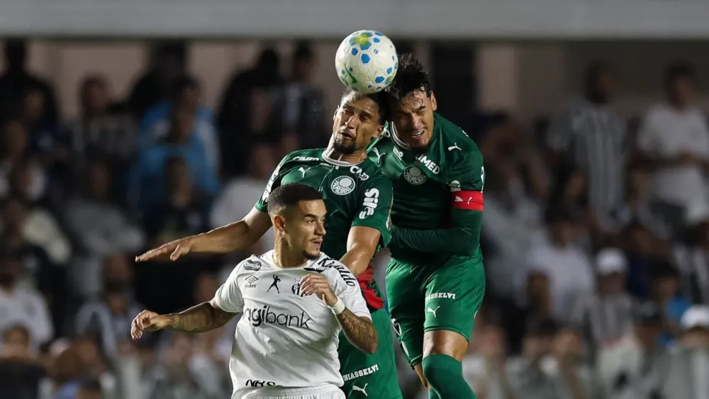 Palmeiras só empata com o Santos e pode ver o Flamengo abrir frente na liderança - Foto: Cesar Greco/Palmeiras