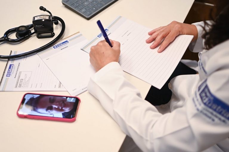 Proposta em debate na Câmara regulamenta a telemedicina - (Foto: Iano Andrade / CNI)