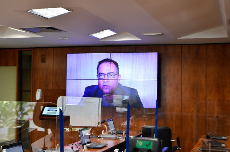 Parecer do senador Eduardo Gomes (MDB-TO) destaca que o capim dourado é uma importante fonte de renda para as comunidades do Jalapão. - Leopoldo Silva/Agência Senado