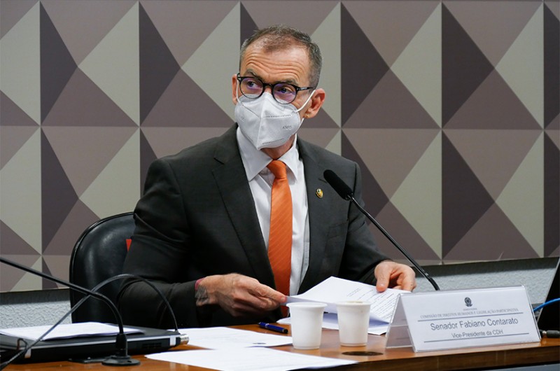 Fabiano Contarato, vice-presidente da Comissão de Direitos Humanos do Senado (CDH), conduziu a reunião desta segunda-feira - Roque de Sá/Agência Senado