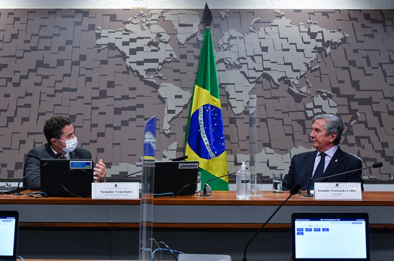 A audiência pública foi requerida por Veneziano Vital do Rêgo (à esq.) e faz parte de ciclo de debates promovido pela Comissão de Desenvolvimento Regional, presidida pelo senador Fernando Collor - Leopoldo Silva/Agência Senado