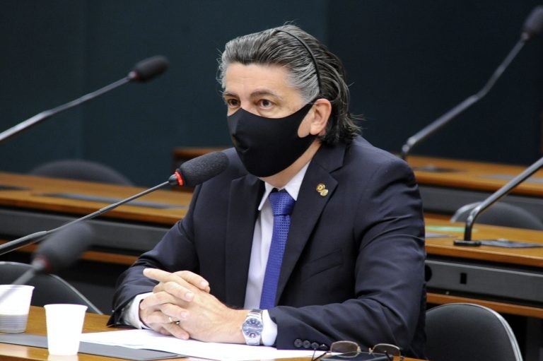 Deputado Felício Laterça, relator do projeto de lei - (Foto: Gustavo Sales/Câmara dos Deputados)
