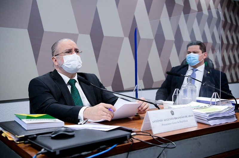 Aras é sabatinado ao lado do presidente da CCJ, Davi Alcolumbre - Pedro França/Agência Senado