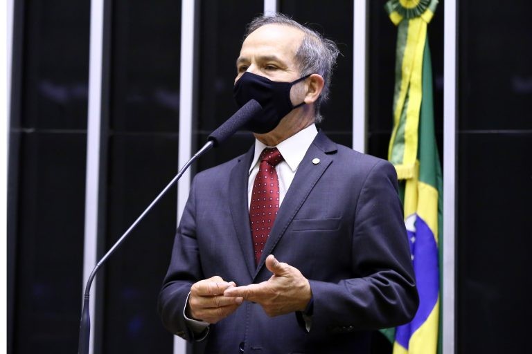 General Peternelli recomendou a aprovação da proposta - (Foto: Cleia Viana/Câmara dos Deputados)