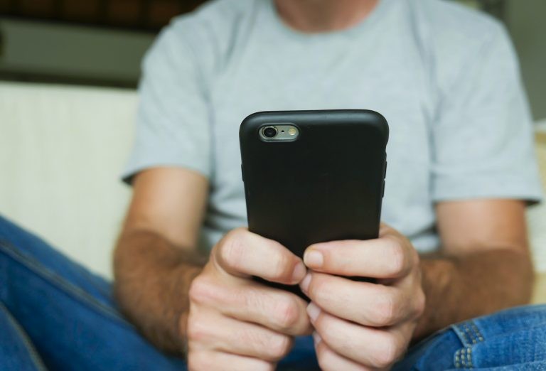 GT vai ouvir especialistas sobre serviços de mensageria privada - (Foto: TheVisualsYouNeed/DepositPhotos)