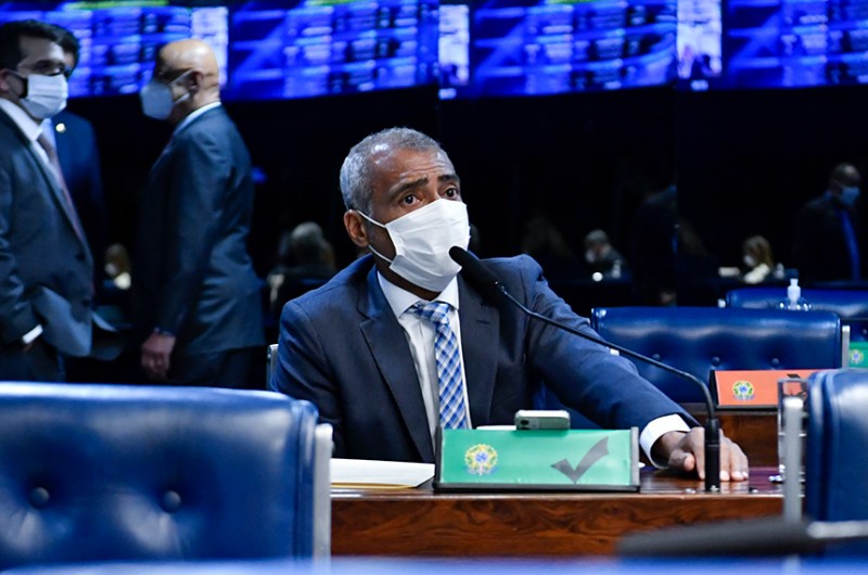 Romário apoia o projeto, que suspende resolução do antigo Ministério do Planejamento - Waldemir Barreto/Agência Senado