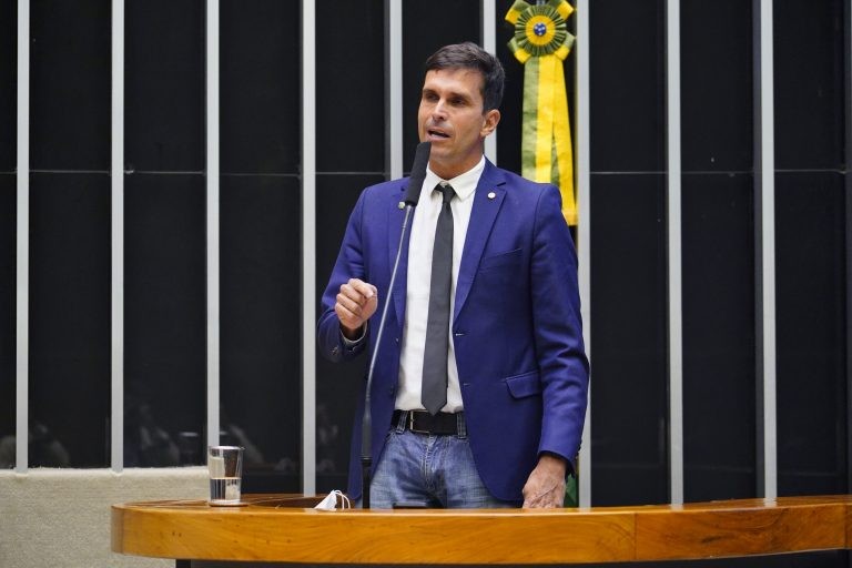 Lima: o Estado não pode definir regras sobre funcionamento das competições - (Foto: Pablo Valadares/Câmara dos Deputados)