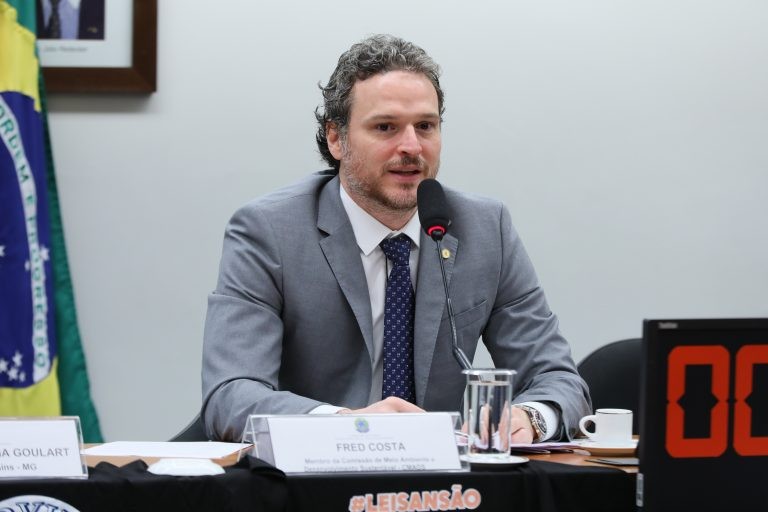 Fred Costa: prática da eutanásia por municípios é generalizada - (Foto: Najara Araujo/Câmara dos Deputados)