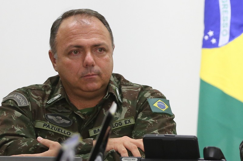Em 23 de maio, Pazuello, que é general da ativa, participou de evento no Rio de Janeiro com apoiadores de Bolsonaro, o que é vedado pelo Regimento do Exército - Valter Campanato/Agência Brasil