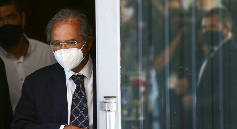 O ministro da Economia, Paulo Guedes, foi cobrado pelo presidente PORTAL VITRINE PATOS