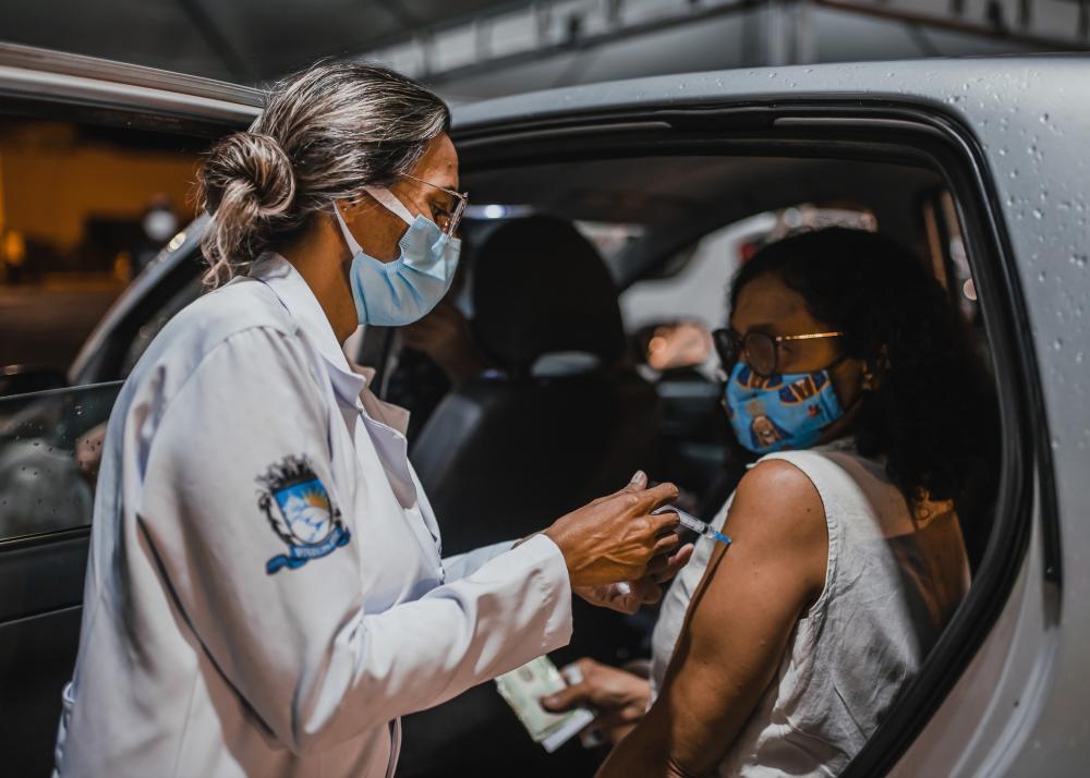 Vacinação contra Covid em Patos (Foto: Divulgação/Coordecom)