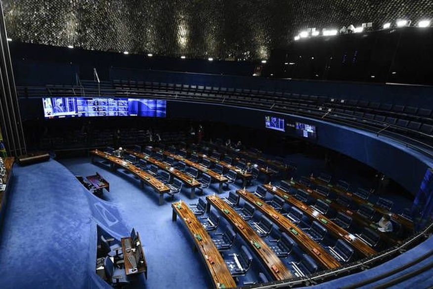 A PEC tem ampla rejeição no Senado por permitir que os precatórios, dívidas da União reconhecidas pela Justiça, não sejam pagos de forma integral nos próximos anos pelo governo federal. (Foto: Jefferson Rudy/Agência Senado)