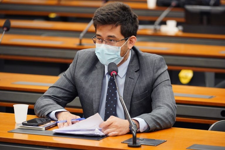 Kim Kataguiri: projeto de lei atende ao interesse público - (Foto: Pablo Valadares/Câmara dos Deputados)