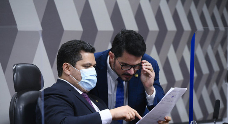 Davi Alcolumbre e Marcos do Val (Foto: Marcos Oliveira/Agência Senado)