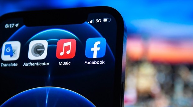 5G; internet; smartphone (Foto: James Yarema / Unsplash)