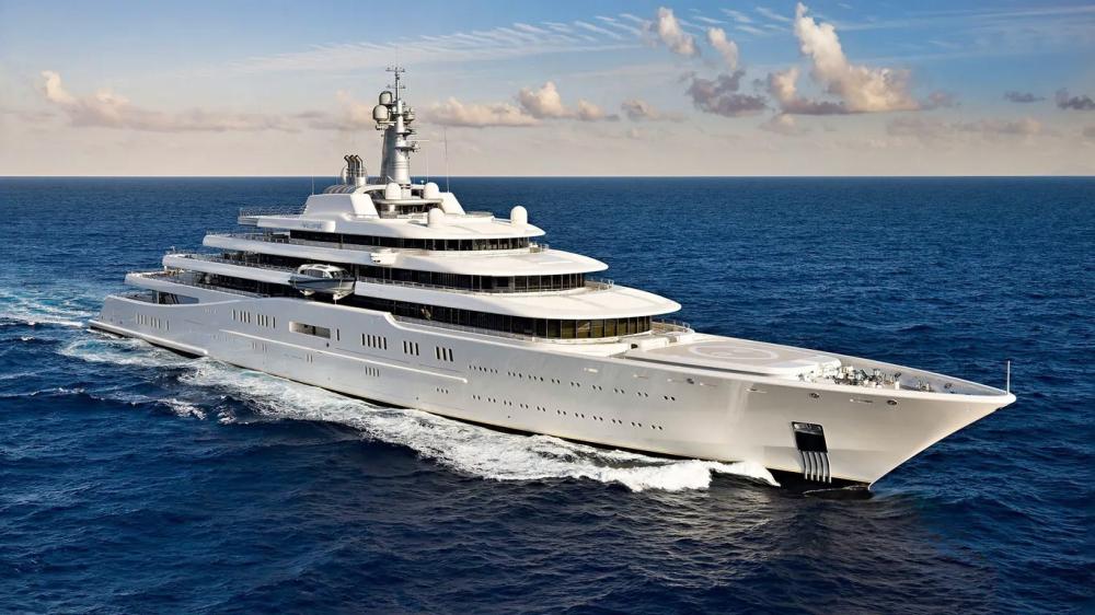 Iate de Roman Abramovich tem 162,5 metros de comprimento e comporta até 70 hóspedes — Foto: Divulgação