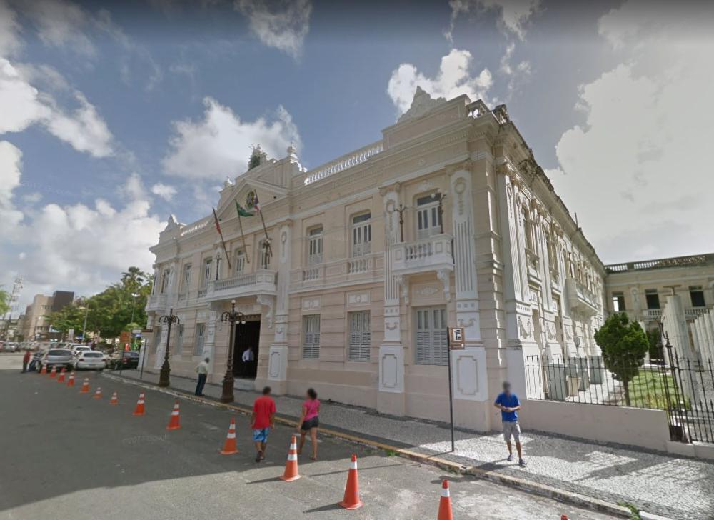 Palácio da Redenção, sede do Governo do Estado (Foto: Reprodução/Google Street View)
