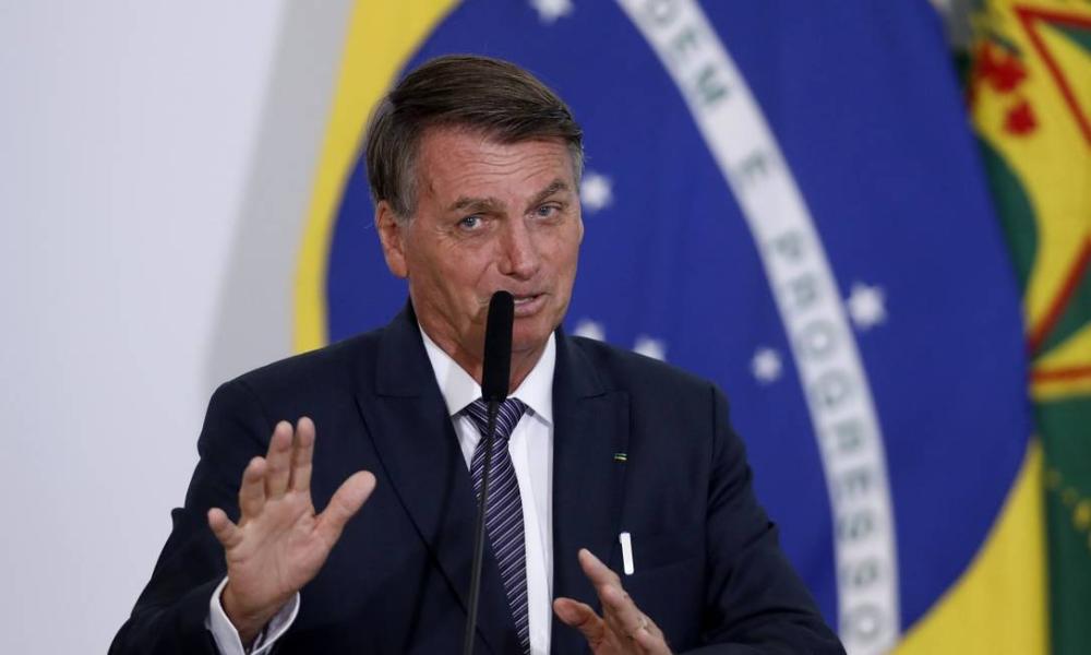Jair Bolsonaro evita falar sobre crise no MEC Foto: CRISTIANO MARIZ / Agência O Globo