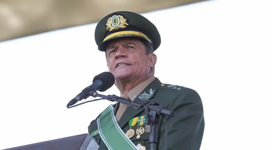 Antes de ser ministro da defesa, general Paulo Sérgio Nogueira de Oliveira foi comandante do Exército Marcos Corrêa/PR