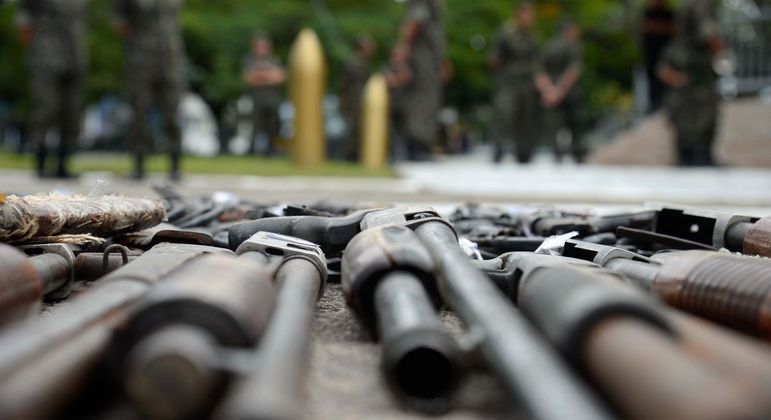 Brasil dobra o número de armas nas mãos de civis em três anos TÂNIA REGO/AGÊNCIA BRASIL