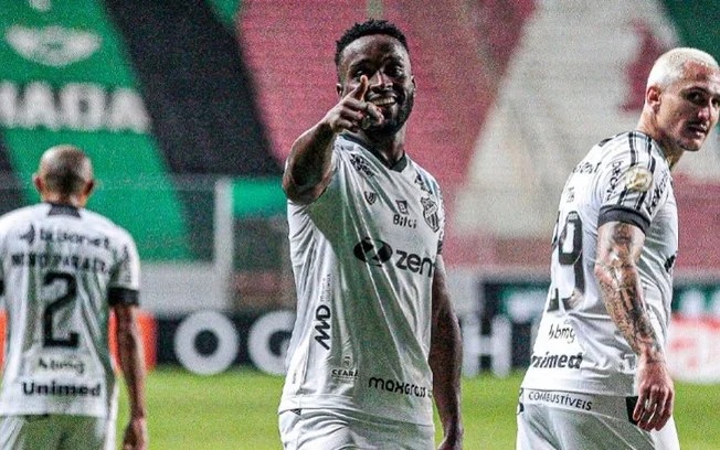 Mendoza foi o cara do jogo, na vitória do Ceará sobre o América-MG (Fausto Filho / Ceará SC)