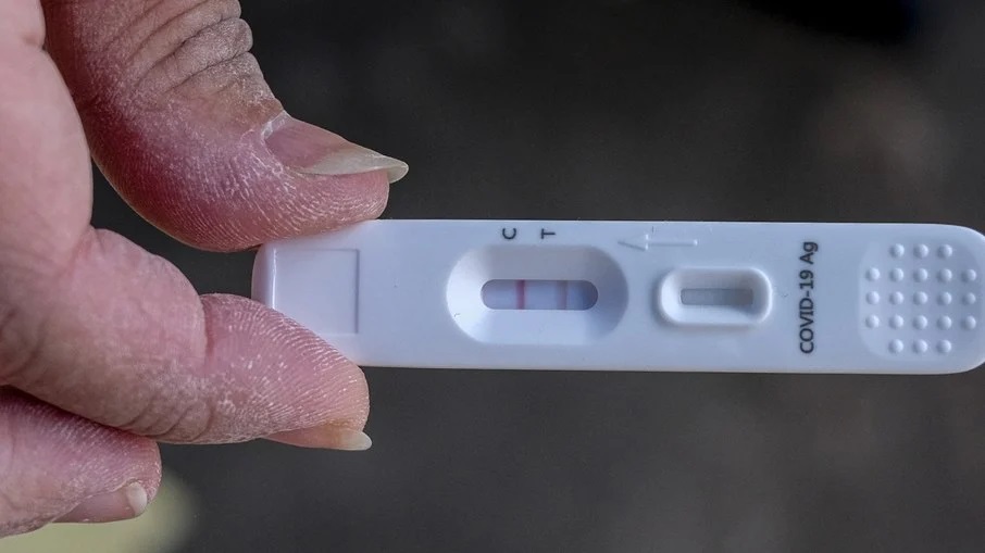 Reprodução: commons - 06/06/2022 Teste positivo para Covid-19