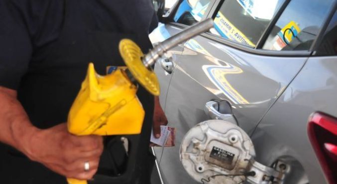 Reajuste autorizado pela Petrobras, após 99 dias sem alta da gasolina e 39 dias, do diesel ERNANI OGATA/CÓDIGO19/ESTADÃO CONTEÚDO-17/06/2022