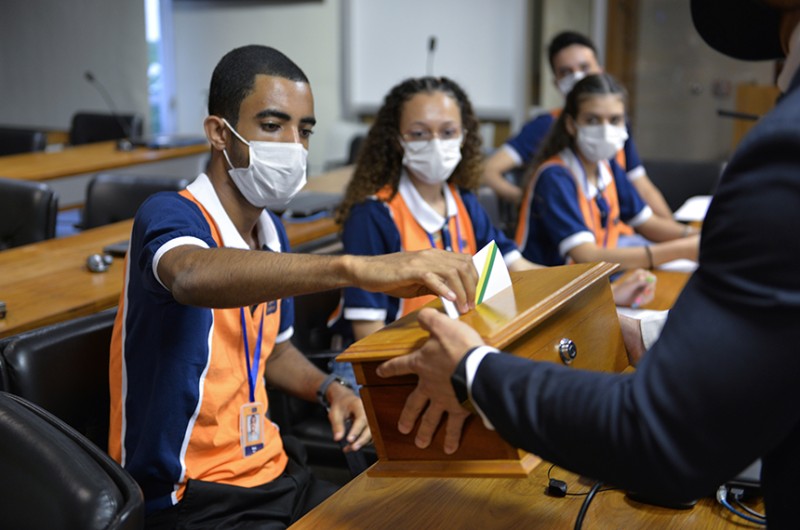 "Jovens senadores" durante a escolha dos presidentes das comissões temáticas; propostas serão votadas na sexta - Rodrigo Viana/Agência Senado