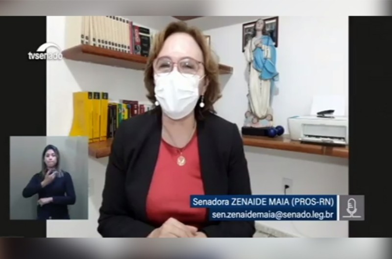 A senadora Zenaide Maia criticou o pagamento de despesas financeiras e os cortes de verbas nos setores da educação e saúde na votação da LDO na Comissão Mista de Orçamento . - Roberto Suguino/Agência Senado