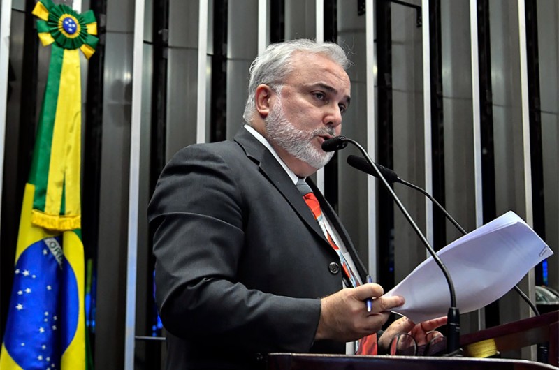 Para o senador Jean Paul Prates, o governo deixou o teto de gasto falar mais alto que as carências sociais - Waldemir Barreto/Agência Senado